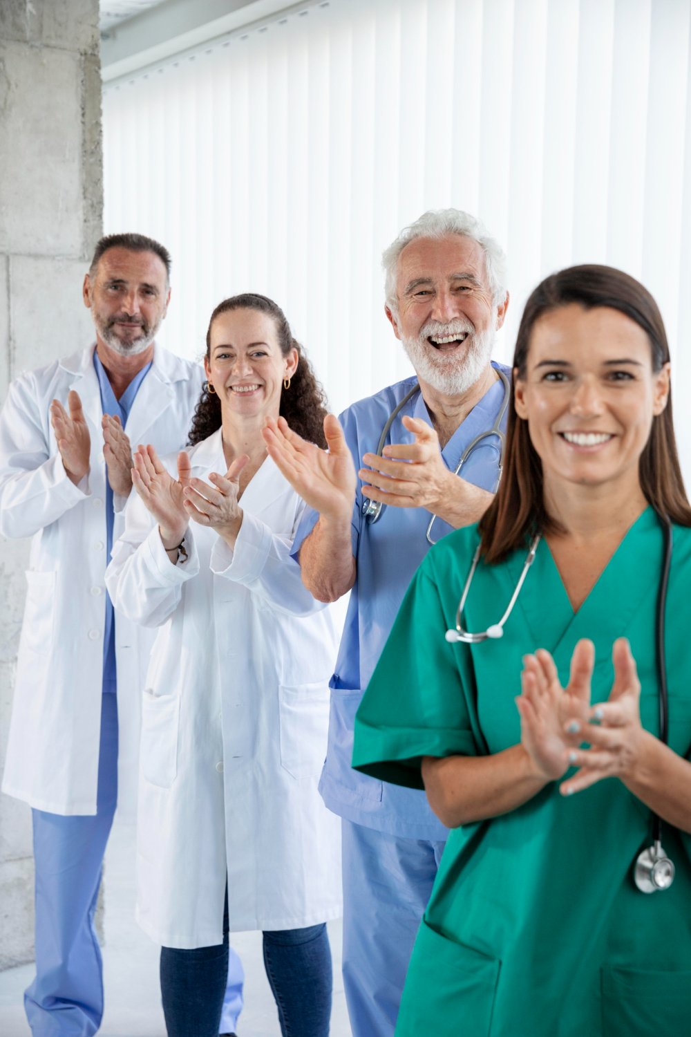 BENESSERE LAVORATIVO  IN AMBITO SANITARIO:  LA CURA DEL TEAM SANITARIO