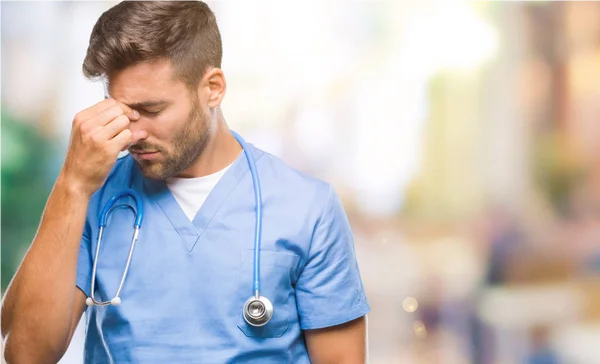 STRESS E INSONNIA: STRATEGIE PRATICHE PER MIGLIORARE IL SONNO DEI PROFESSIONISTI SANITARI